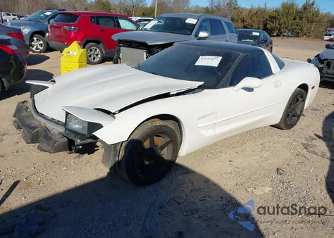 2002 Chevrolet Corvette из США, поврежденный, VIN 1G1YY22G725114237